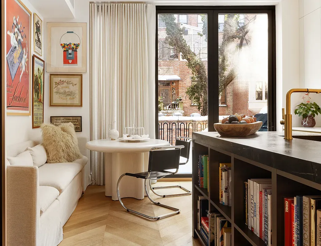 Breakfast area by the garden doors at 26 West 95th Street