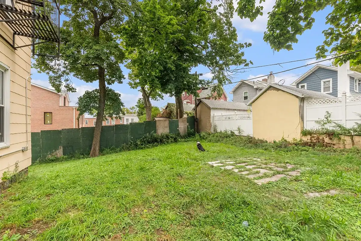 Large backyard lawn at 6655 Sedgwick Place