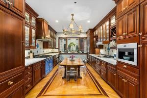 Why You Should Buy a Brownstone Instead of Renting in NYC